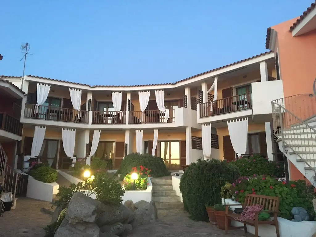 Апарт отель Residenza Lucia Санта-Тереза-Галлура Апарт-отель